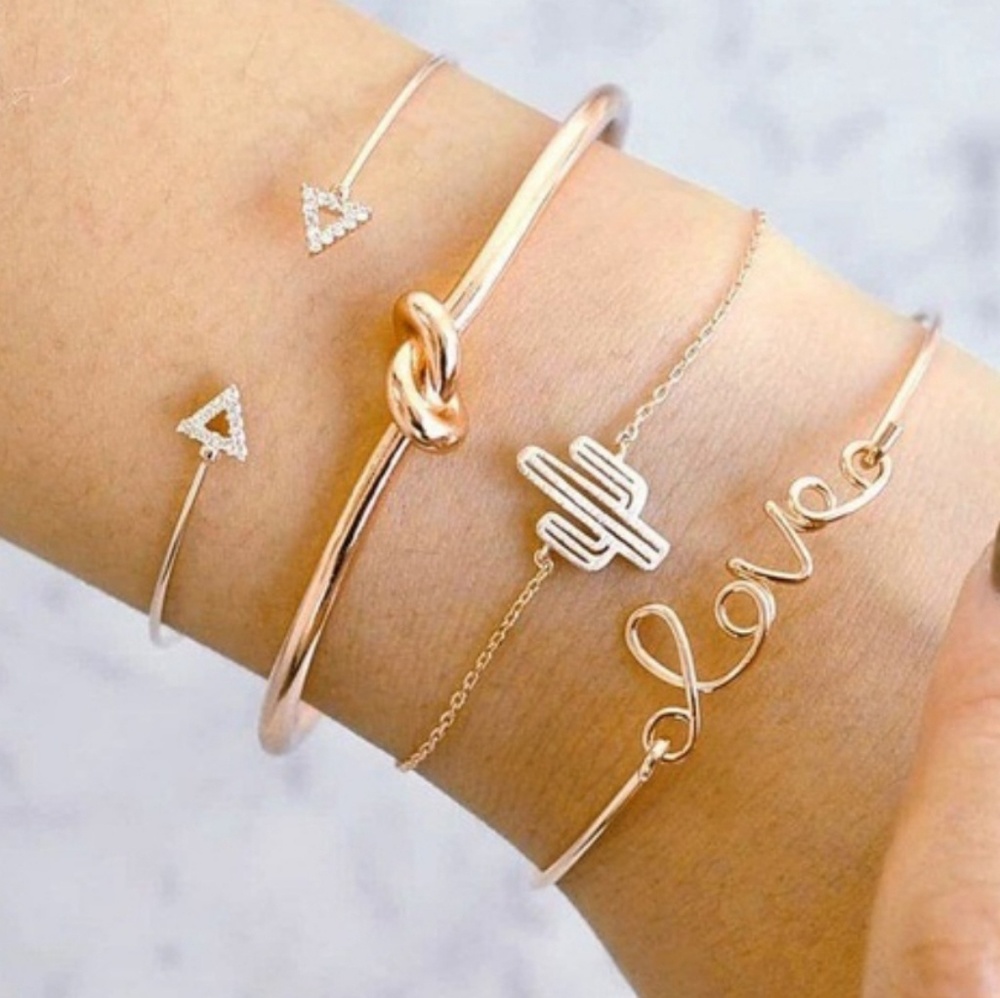 4 adjustable bracelets